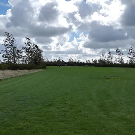 6 Person In Oksbol-by Traum