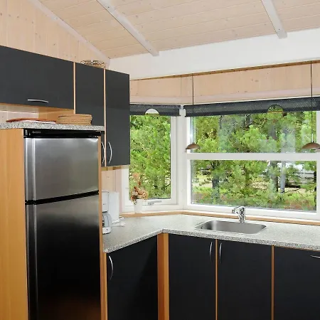 6 Person In Oksbol-by Traum